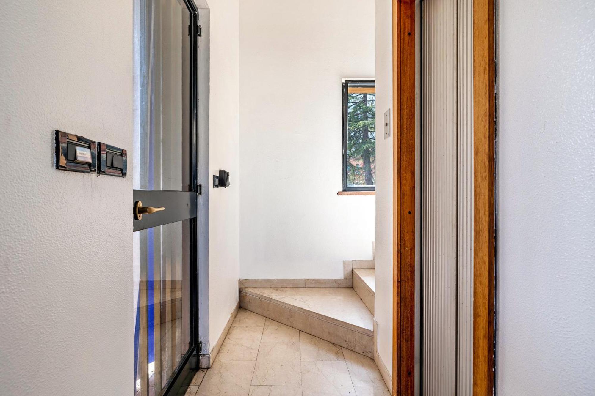 Casa Sara With Swimming Pool Apartment Riva del Garda Bagian luar foto