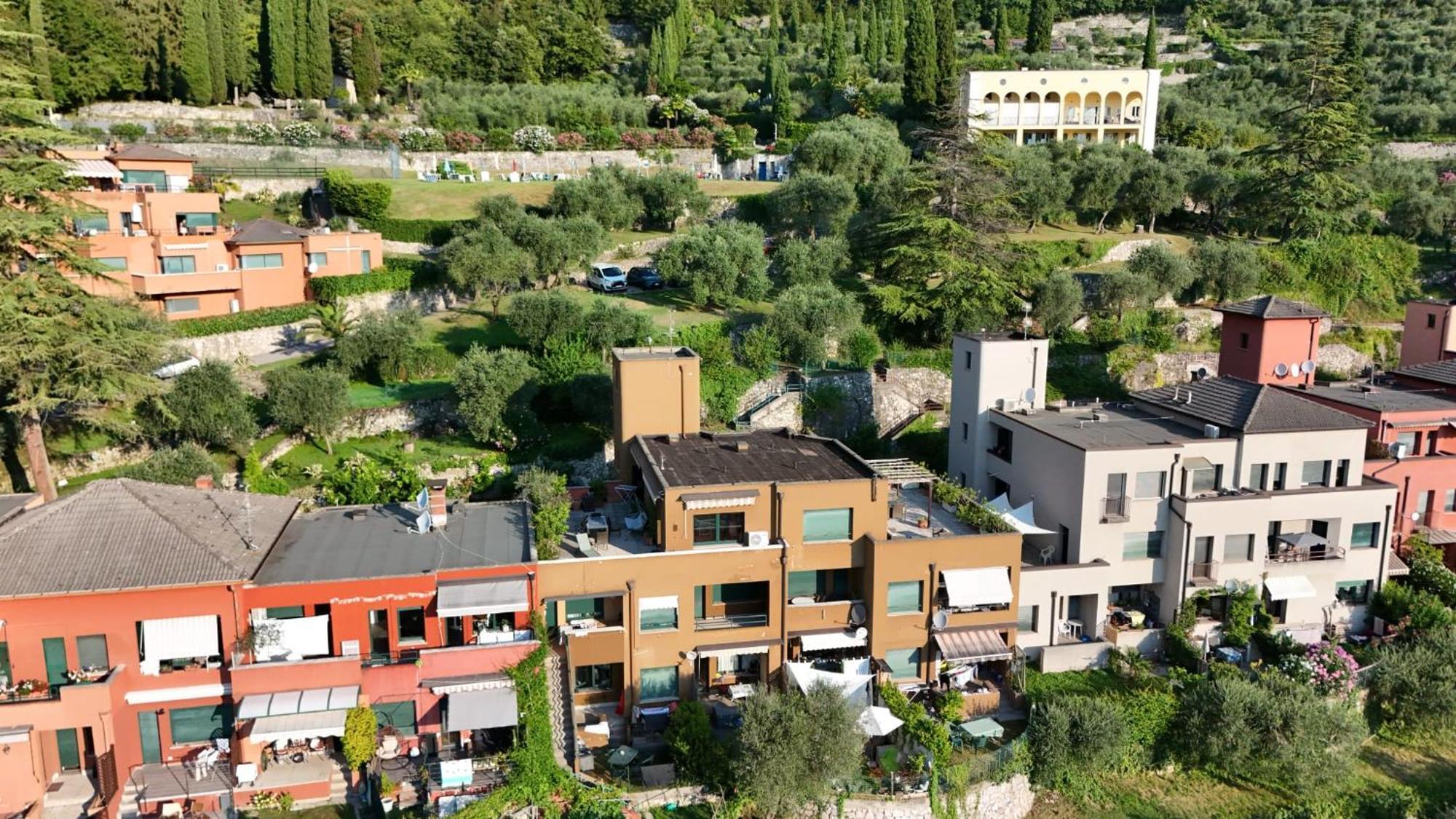 Casa Sara With Swimming Pool Apartment Riva del Garda Bagian luar foto