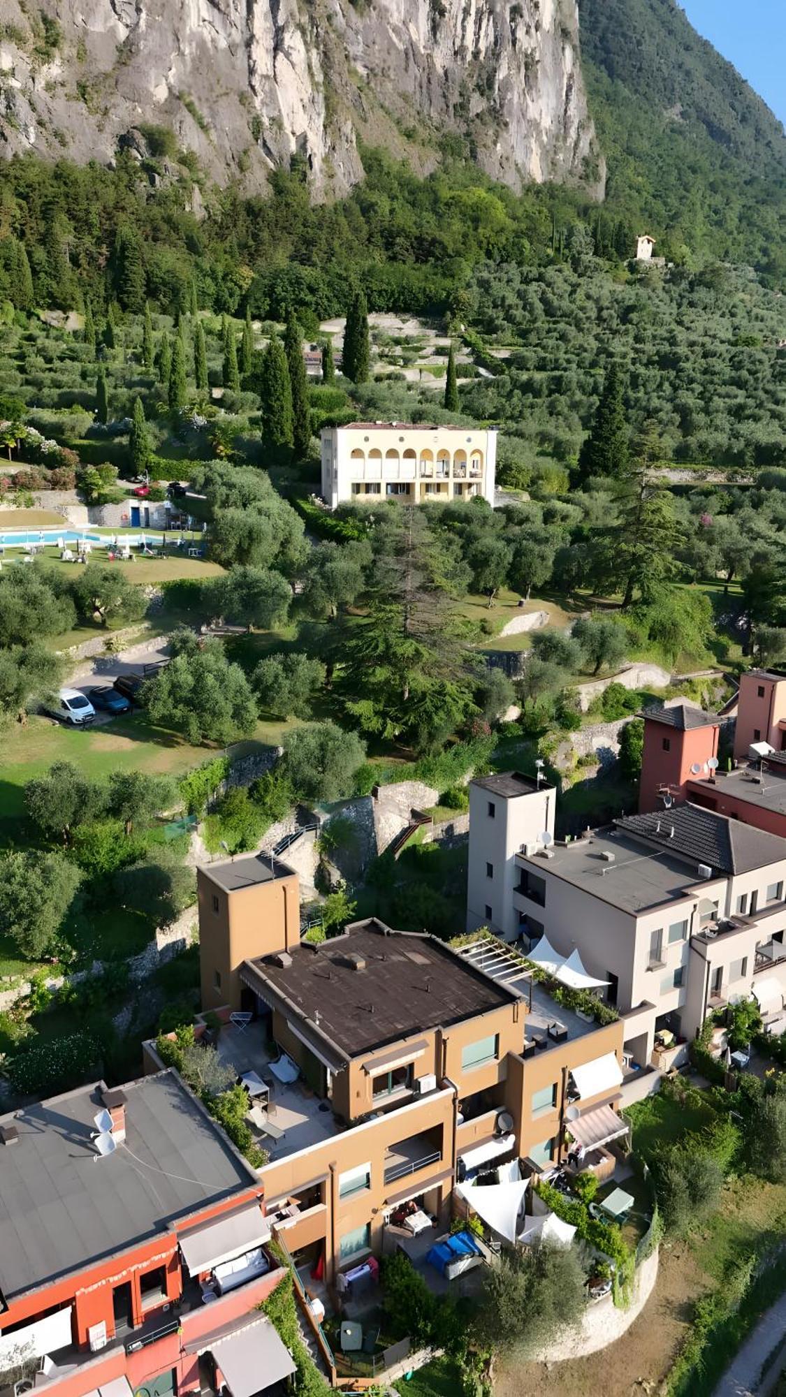 Casa Sara With Swimming Pool Apartment Riva del Garda Bagian luar foto