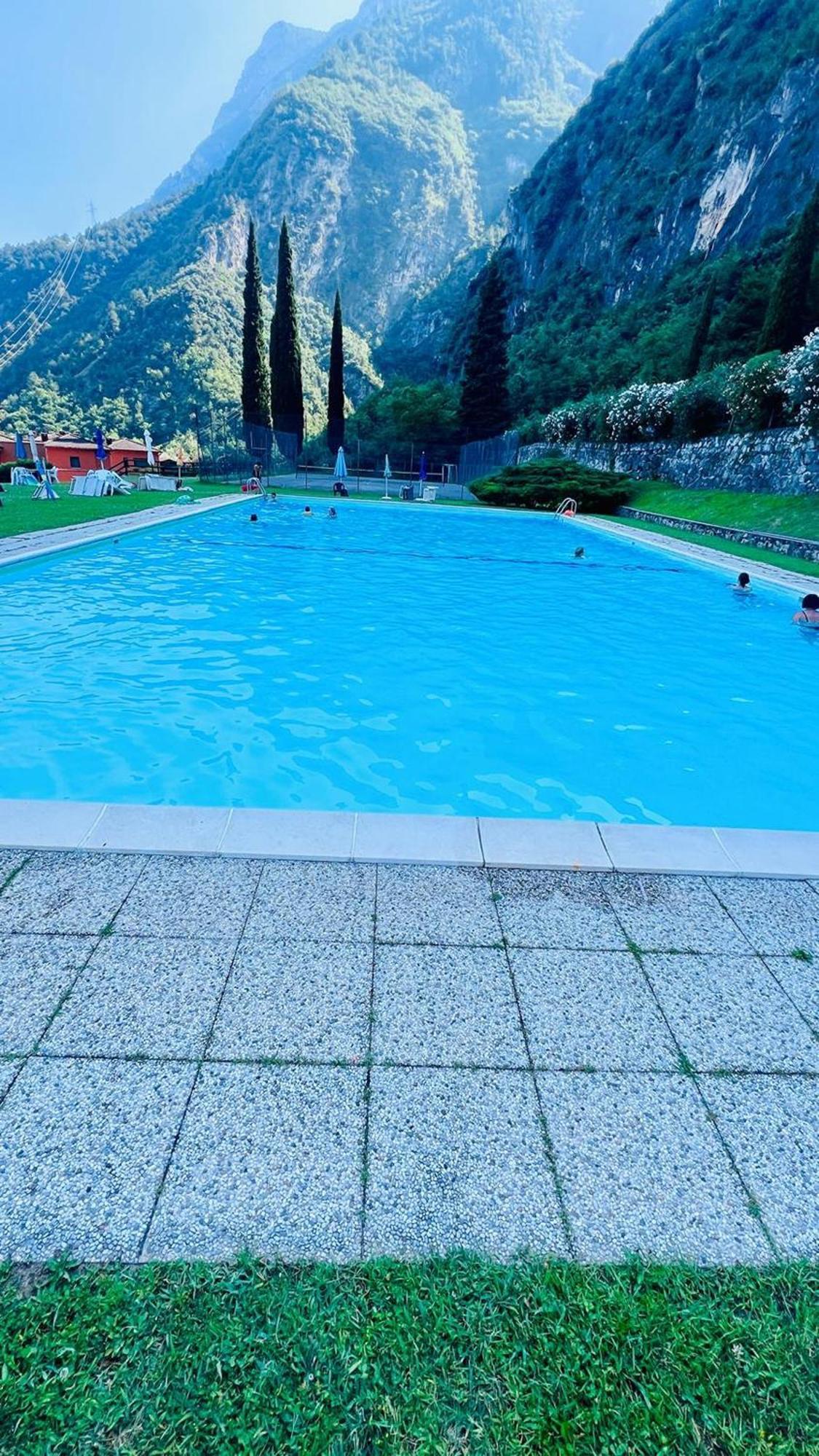 Casa Sara With Swimming Pool Apartment Riva del Garda Bagian luar foto