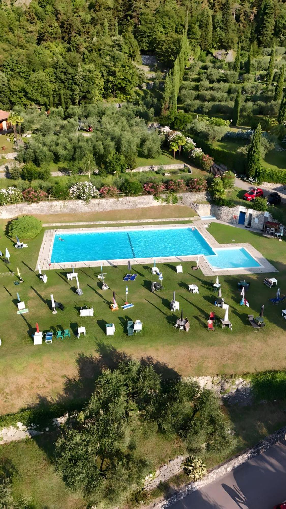 Casa Sara With Swimming Pool Apartment Riva del Garda Bagian luar foto