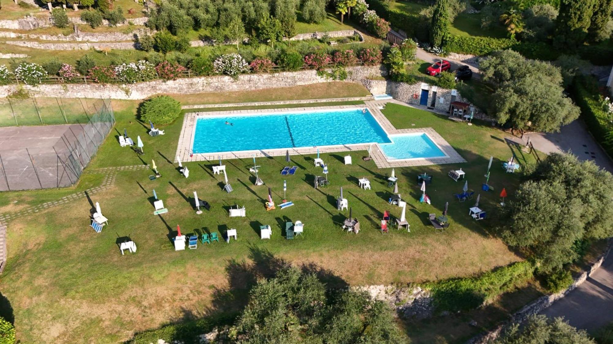 Casa Sara With Swimming Pool Apartment Riva del Garda Bagian luar foto